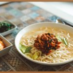 뜨끈한 국물, 염소탕의 모든 것: 효능부터 맛집 탐방까지!