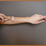 뭉친 근육, 시원하게 풀어주는 마법: 마사지롤러 완벽 가이드