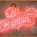 2024년, 당신의 손끝에 피어나는 예술: 네일아트 디자인 트렌드