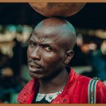 붉은 여드름 자국, 흉터 없이 깨끗한 피부 되찾기